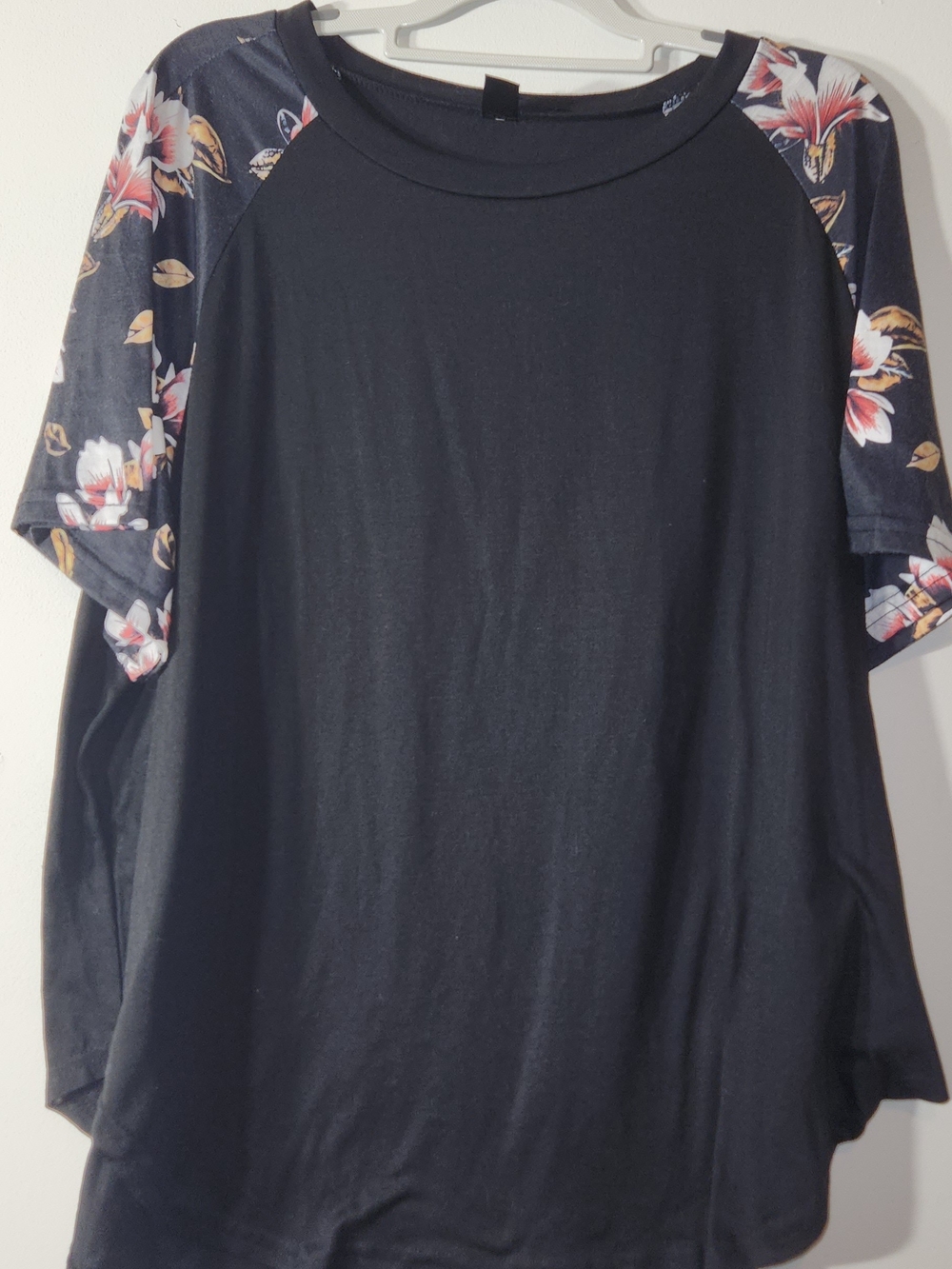 Black Floral Raglan Sleeve Women's Tee SHEIN Curve 4XL